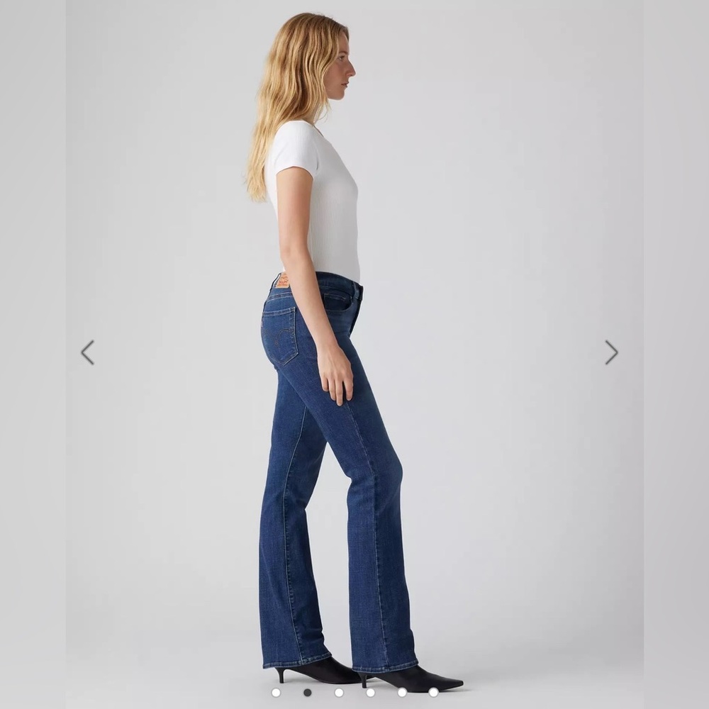 Women’s LEVI’S Classic Bootcut Jean- Size 6 - Picture 2 of 9